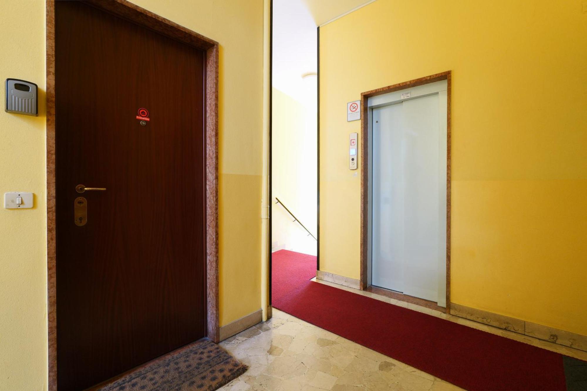 Appartement Primopiano - Brenta à Milan Extérieur photo