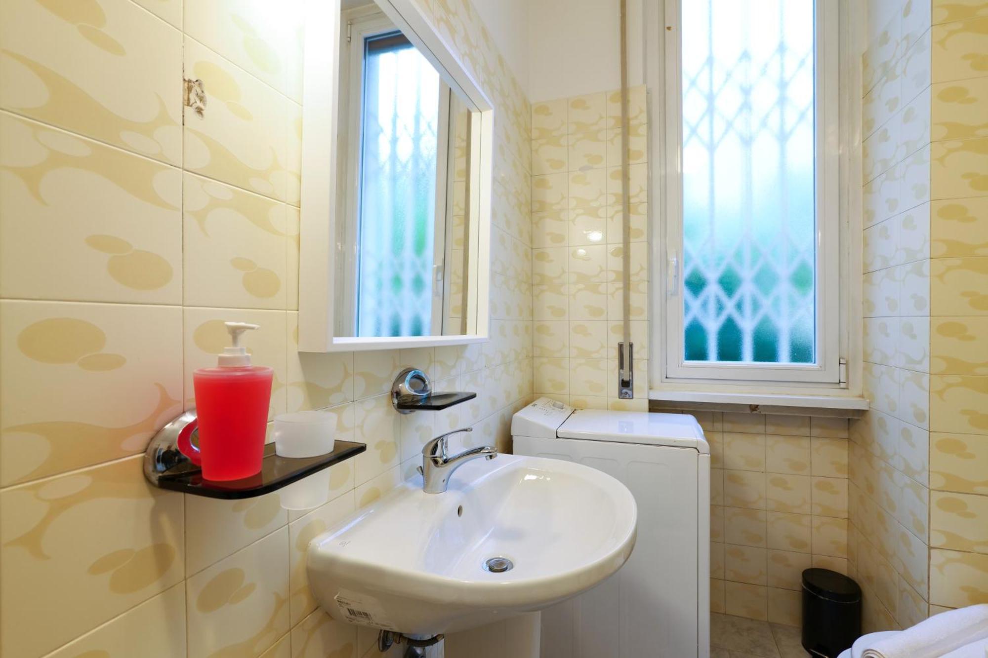 Appartement Primopiano - Brenta à Milan Extérieur photo